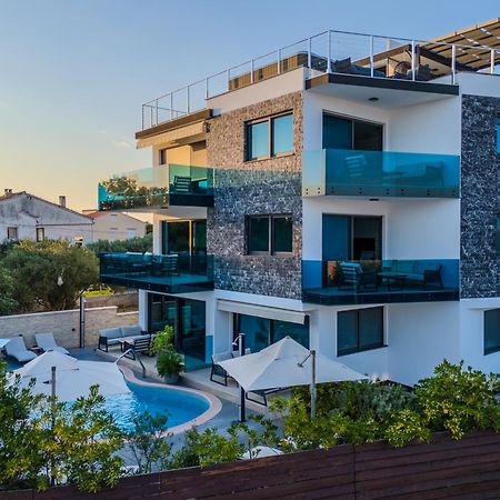 Luxury Apartments Vilamaloca Vir Buitenkant foto