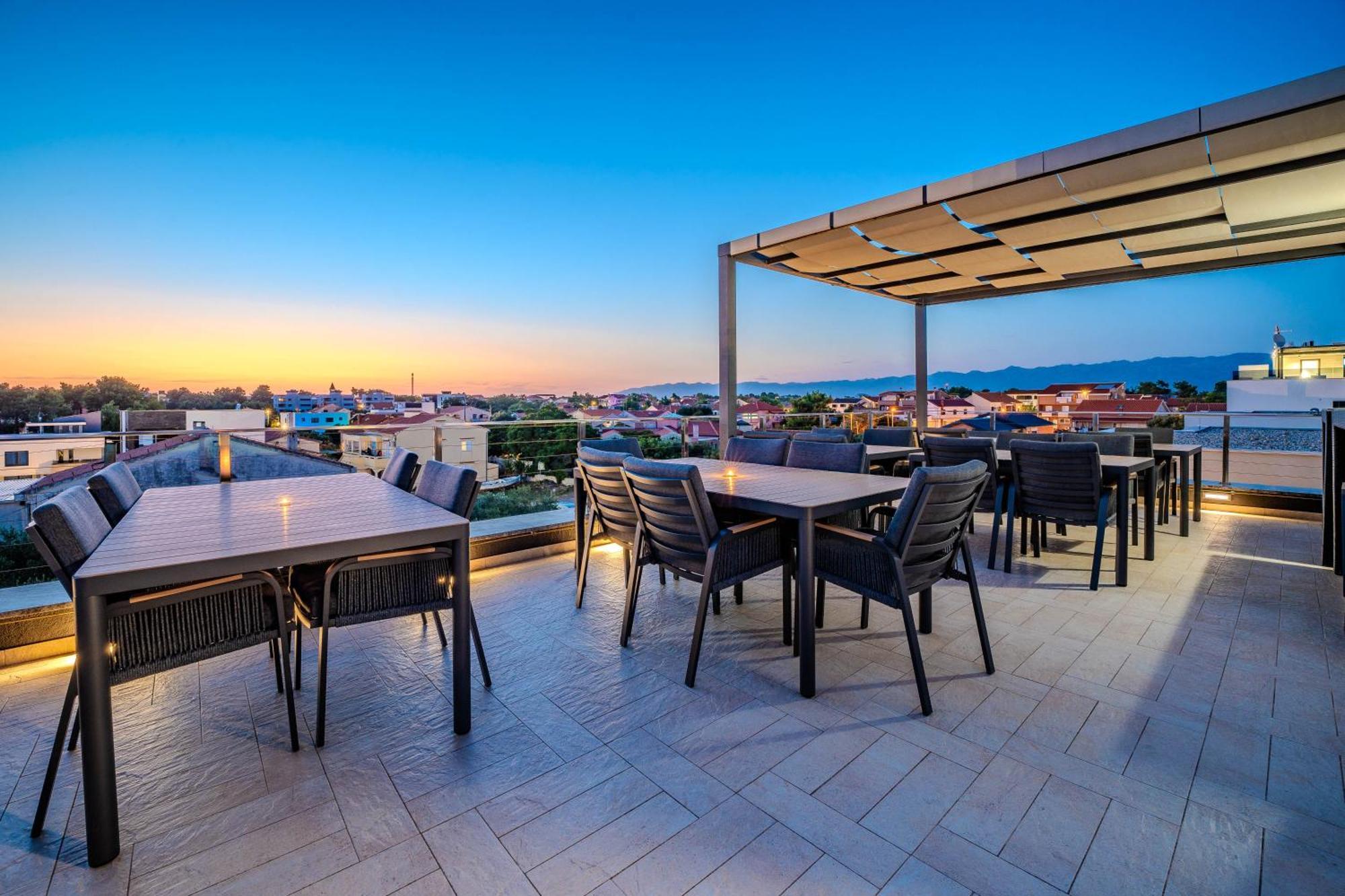 Luxury Apartments Vilamaloca Vir Buitenkant foto